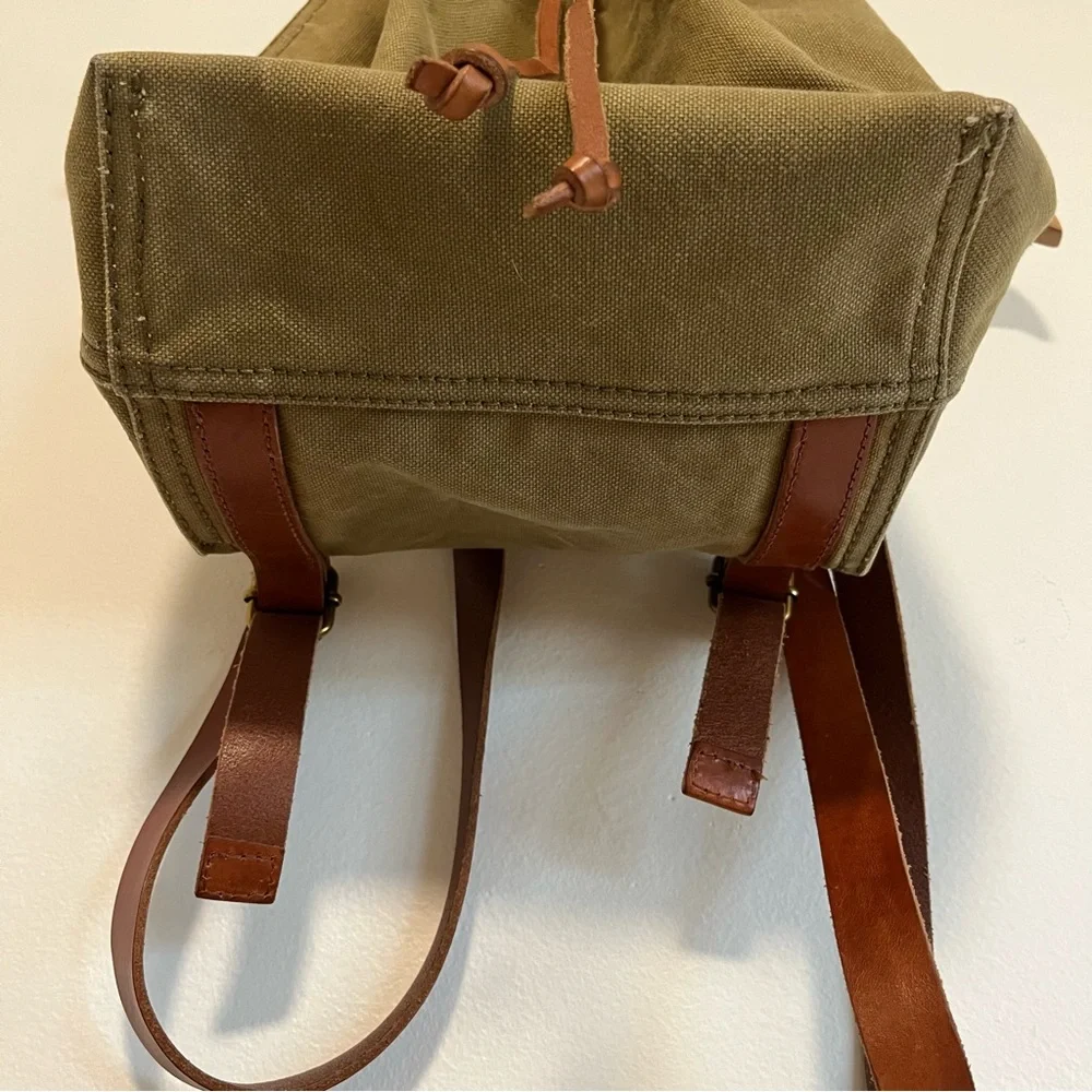 Madewell Canvas Somerset Drawstring Backpack in Olive - Picture 15 of 15